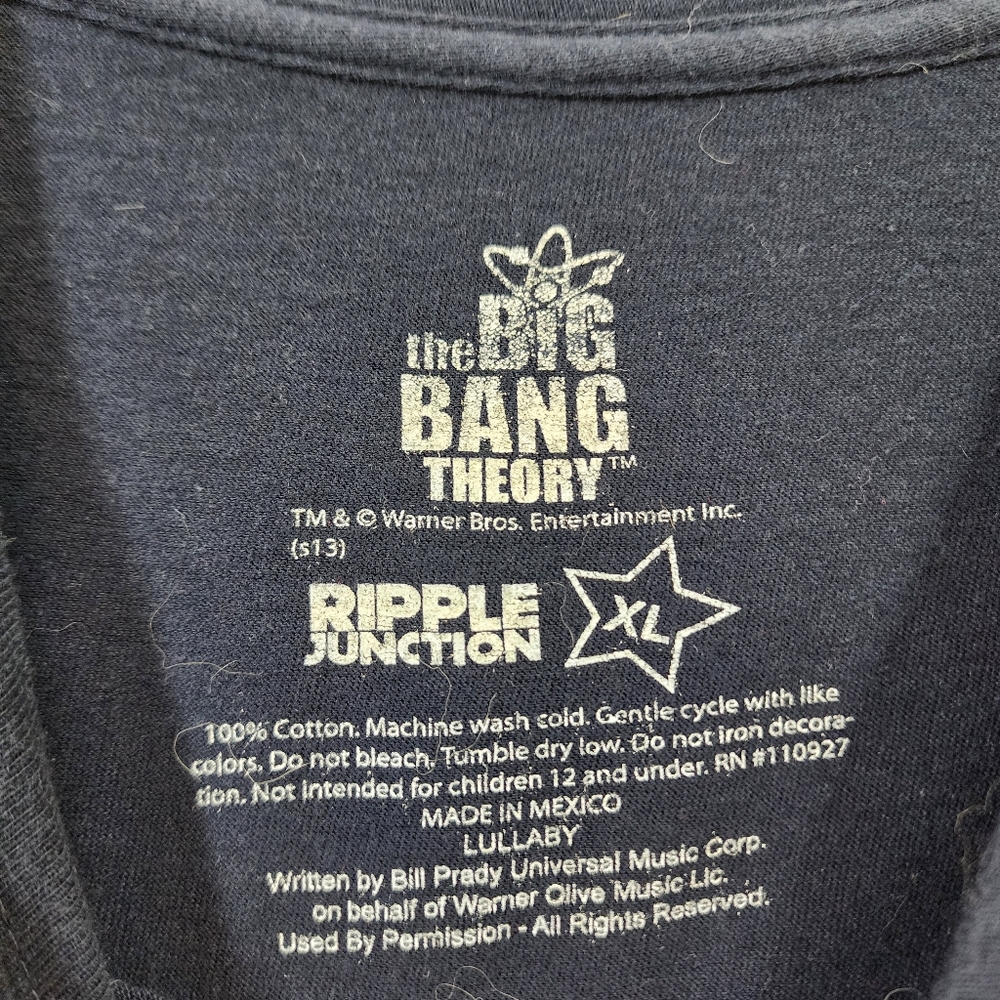 Ripple junction big bang theory sing soft kitty graphic tshirt juniors size xl - Picture 2 of 4